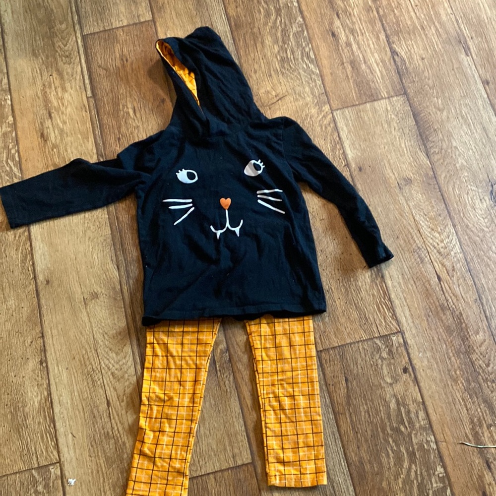 Girls halloween outfit size 6/7